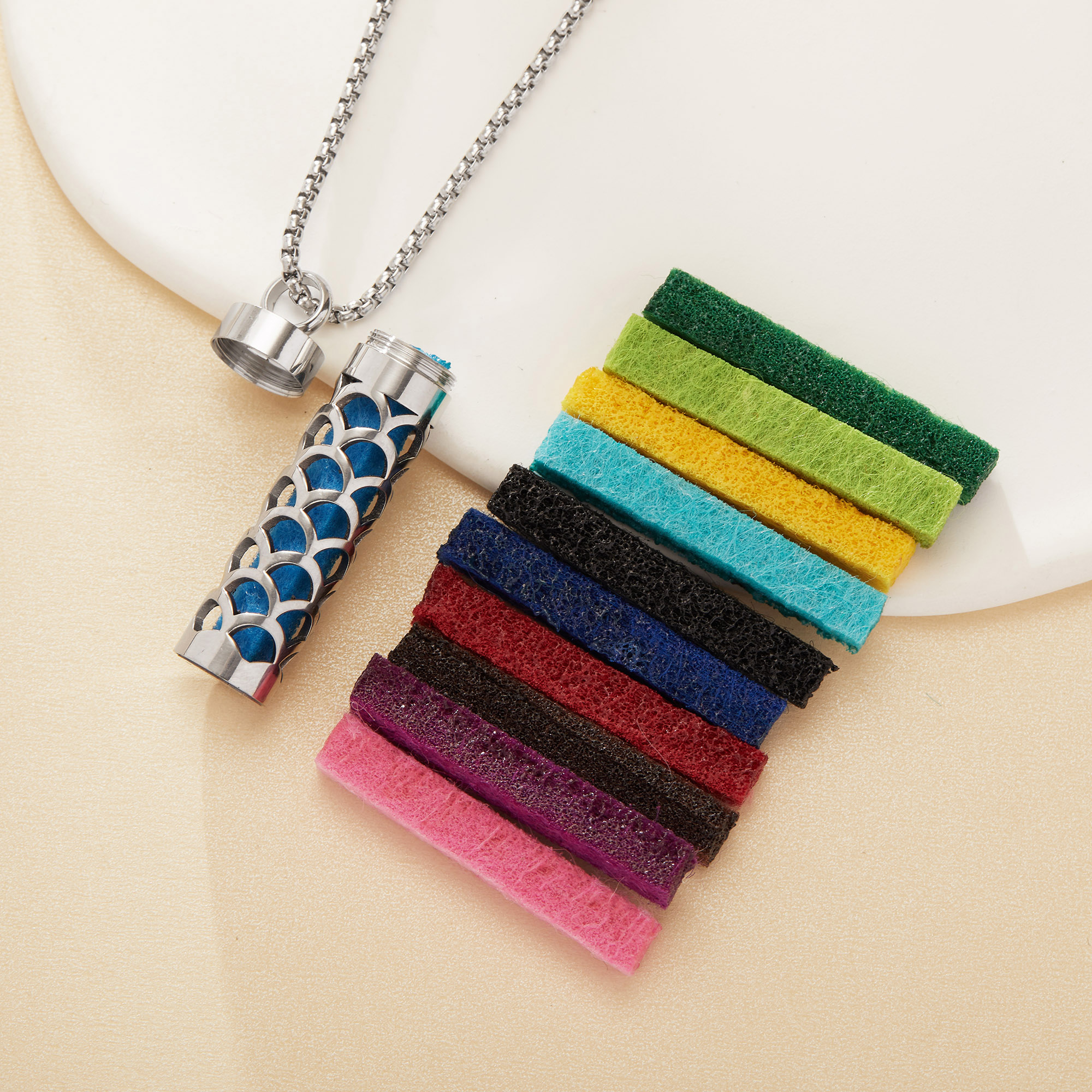 Hollow Wave Aroma Diffuser Pendnat Necklace Stainless Steel Perfume Diffuser with Sponge 1190076 Hollow Wave Aroma Diffuser Pendnat Necklace Stainless Steel Perfume Diffuser with Sponge 1190076