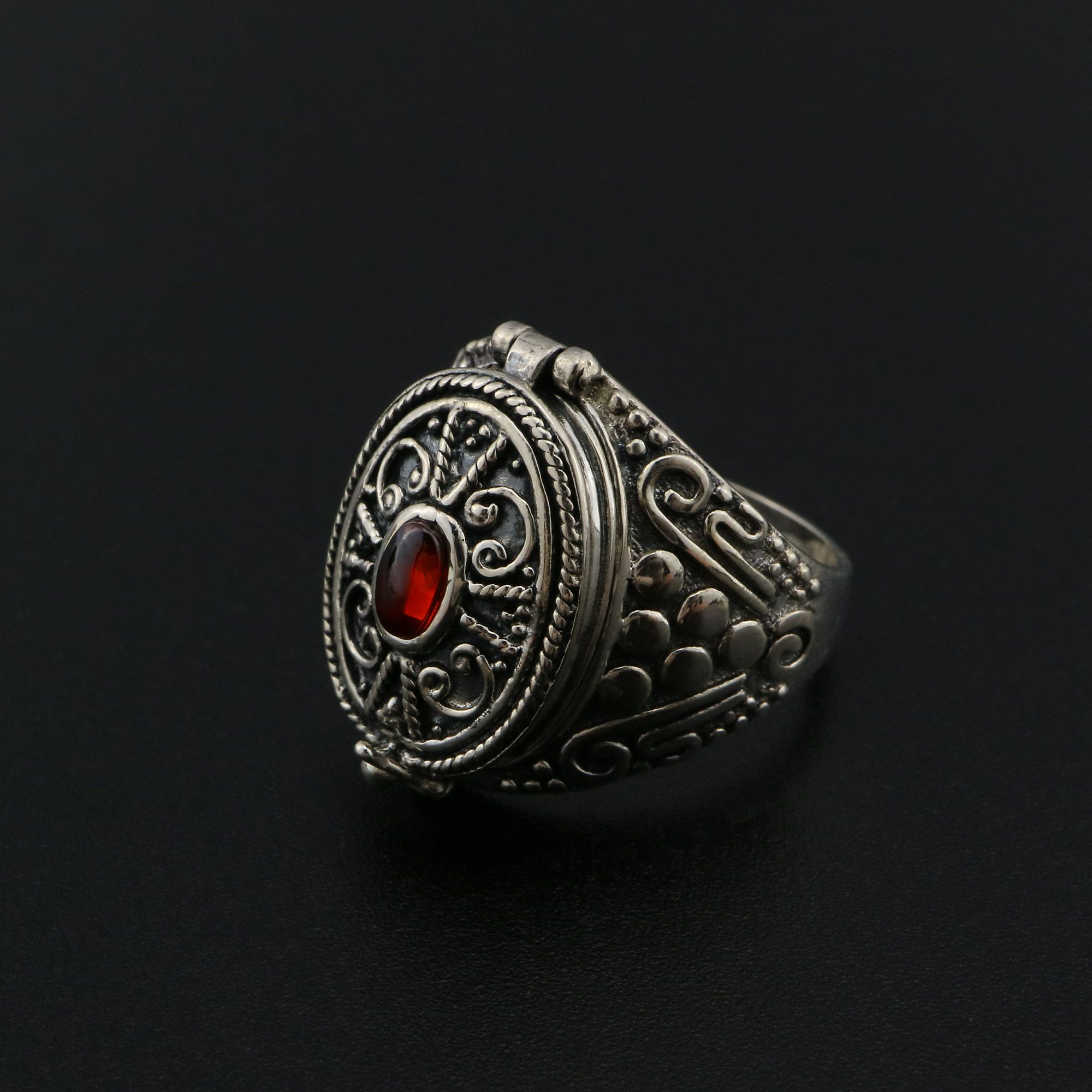 18x20MM Oval Keepsake Ring Antiqued Solid 925 Sterling Silver Prayer Box Photo Locket DIY Ring with Red CZ Stone Supplies 1223115 - Click Image to Close