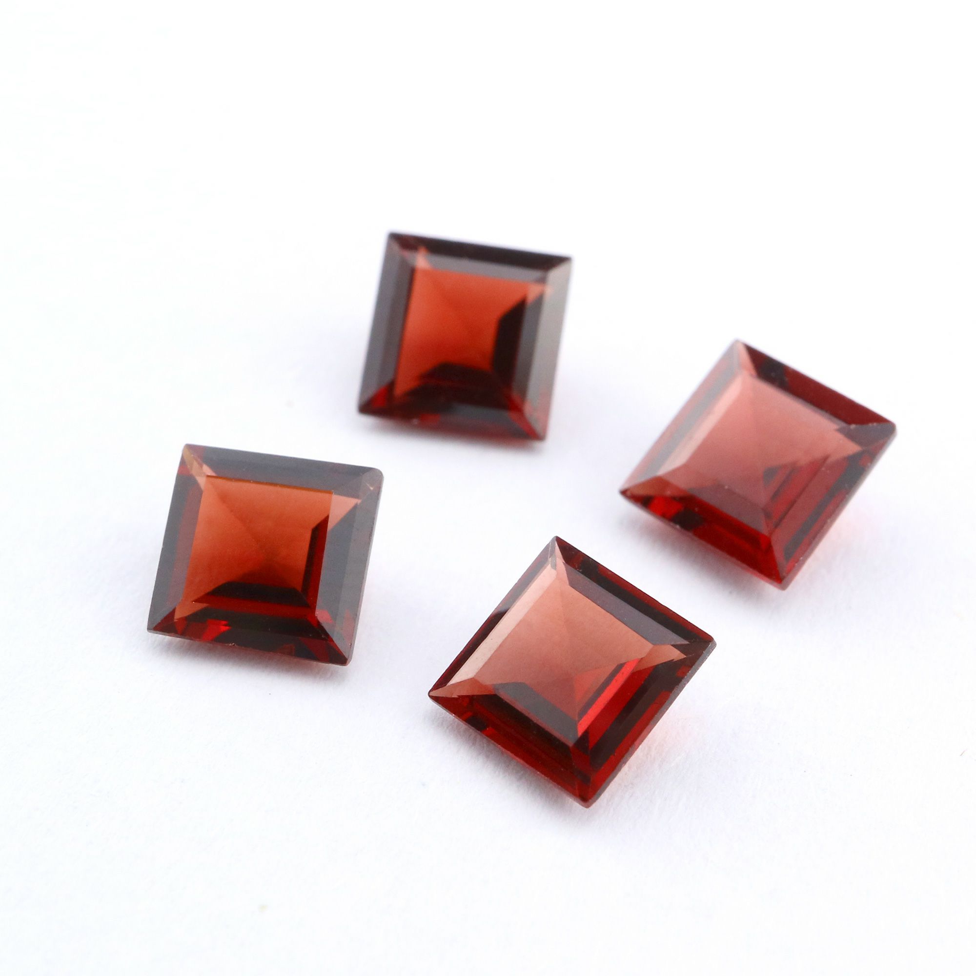 1Pcs Natural Red Garnet January Birthstone Princess Cut Square Faceted Loose Gemstone Nature Semi Precious Stone DIY Jewelry Supplies 4140021 - Click Image to Close