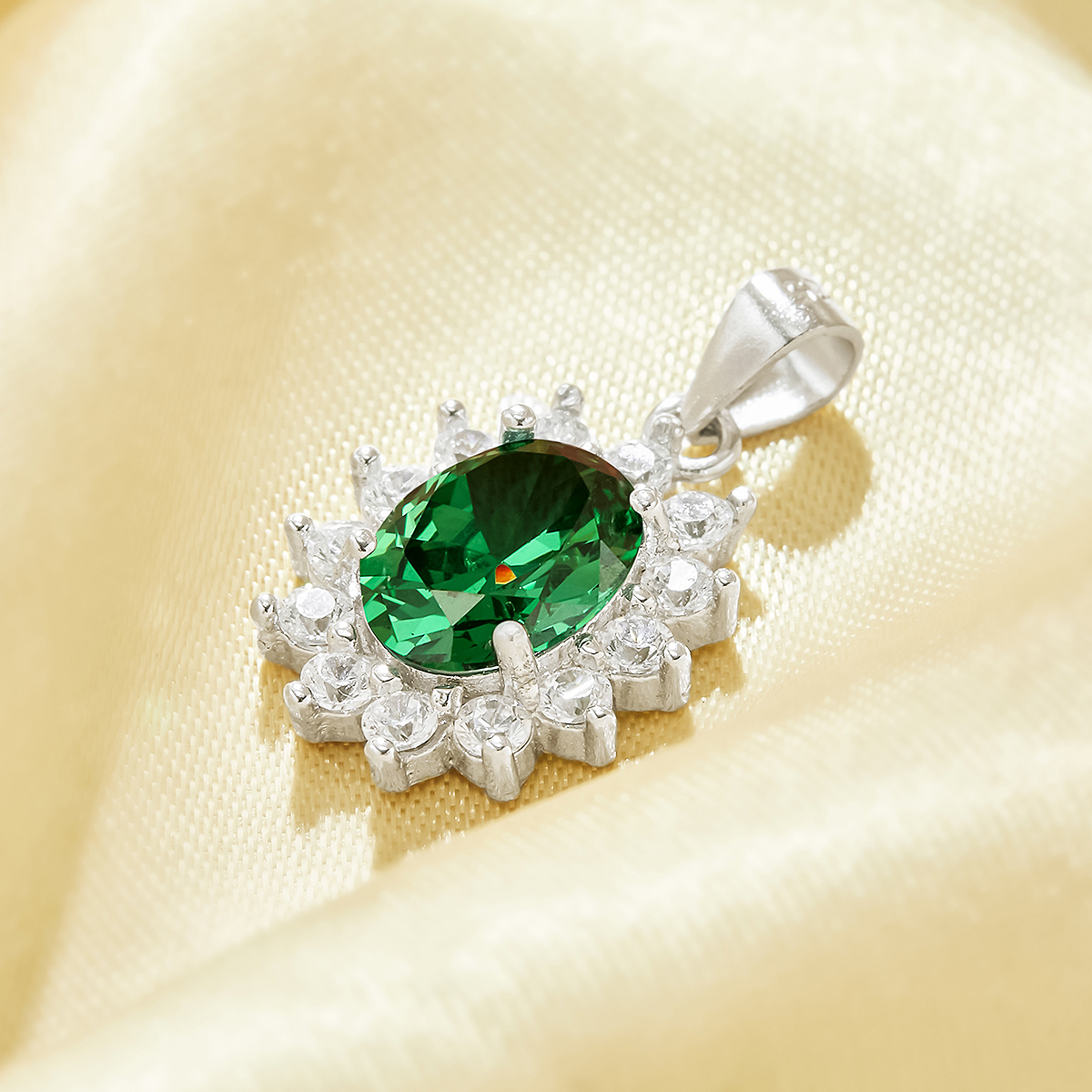 Luxury Oval Pendant With 6x8MM Oval Green Cubic Zirconia,Solid 925 Sterling Silver Pendant Charm,Vintage Styles CZ Stone Pendant 6120052 - Click Image to Close