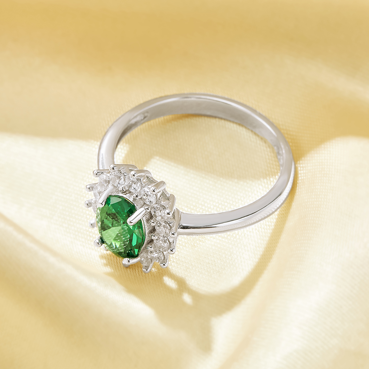 Vintage Oval Ring With 6x8MM Oval Green Cubic Zirconia,Solid 925 Sterling Silver Ring,Pave CZ Stone Oval Ring 6220292 - Click Image to Close