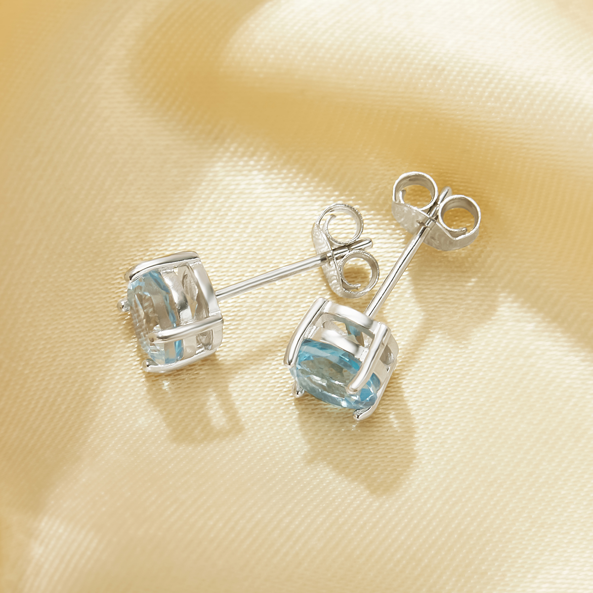 1Pair 6MM Round Studs Earring With Sky Blue Topaz Gemstone,Solid 925 Sterling Silver Earrings,November Birthstone Earring 6310073 - Click Image to Close